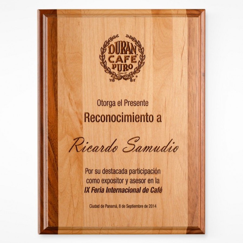 Placas conmemorativas en Madera